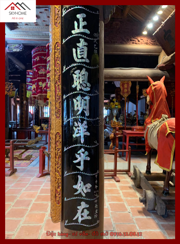 Câu đối thờ chữ Chính trực thông minh- Điển chương văn vật